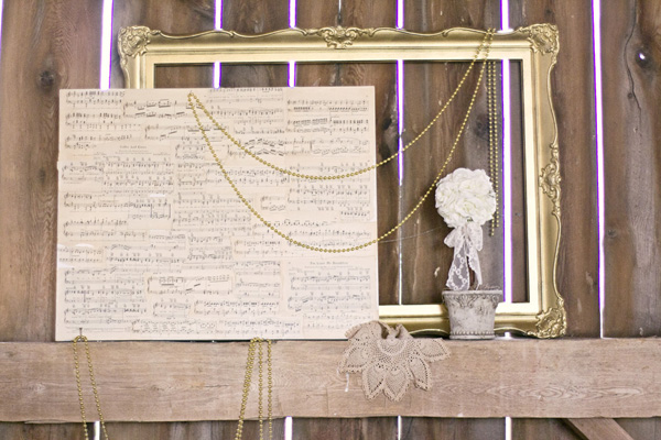 elegant-and-glamorous-barn-wedding