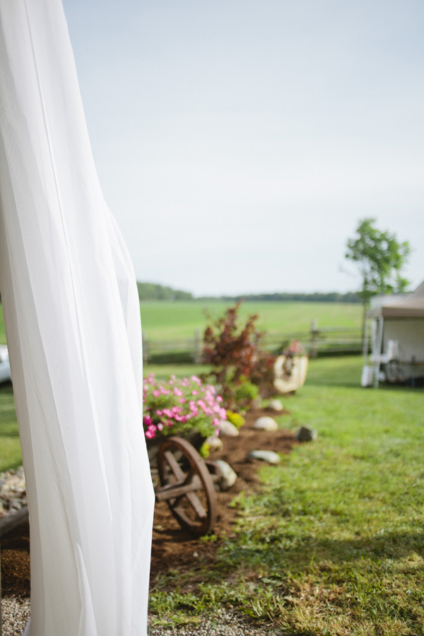 elegant-and-glamorous-barn-wedding