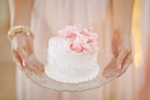 elegant-and-glamorous-barn-wedding