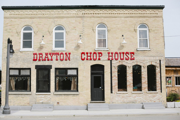 elegant-and-glamorous-barn-wedding