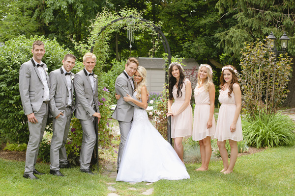 elegant-and-glamorous-barn-wedding