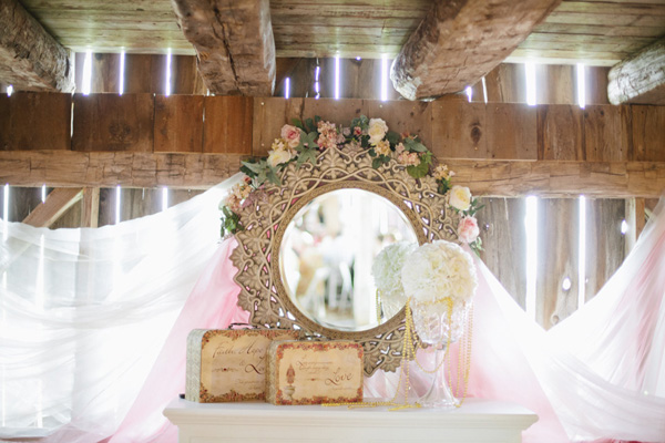 elegant-and-glamorous-barn-wedding