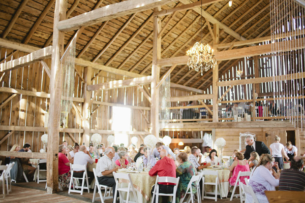 elegant-and-glamorous-barn-wedding