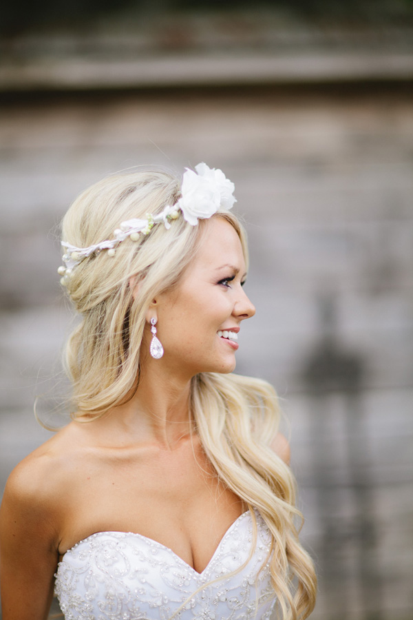 elegant-and-glamorous-barn-wedding