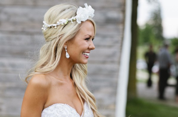 elegant-and-glamorous-barn-wedding