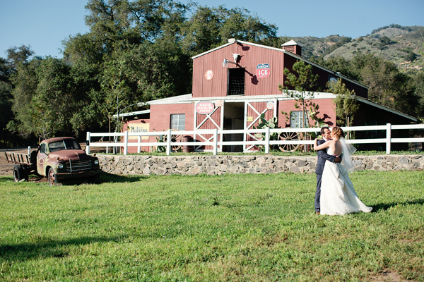 elegant-condors-nest-ranch-wedding