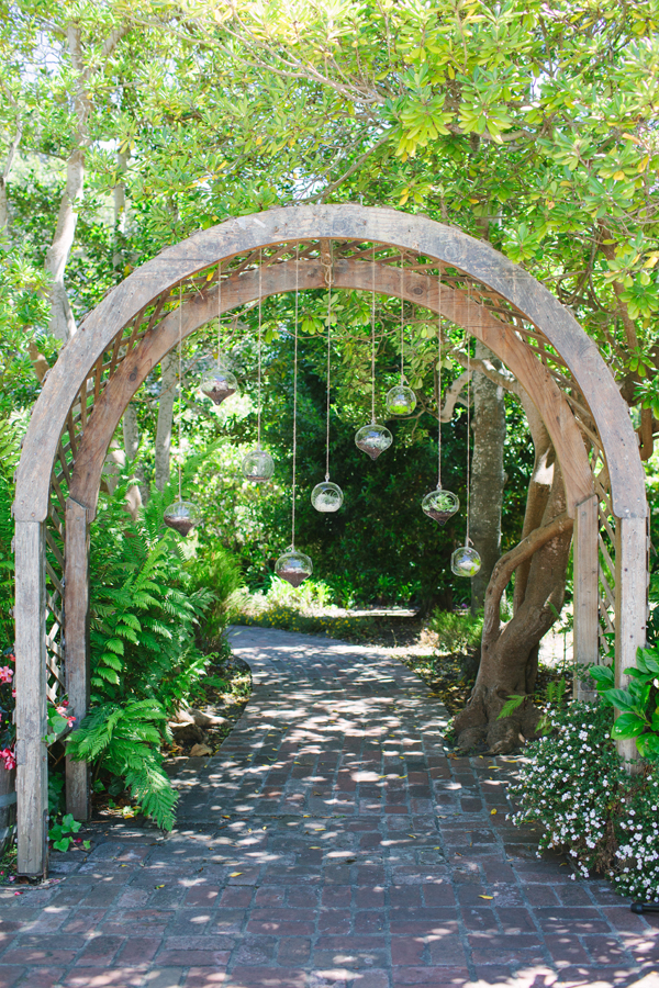 gray-green-and-yellow-wedding