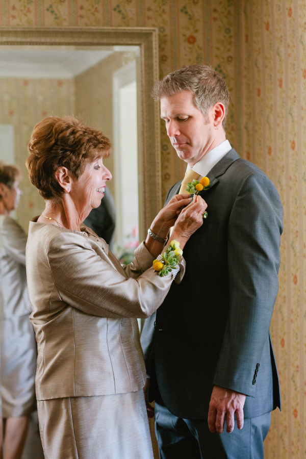 gray-green-and-yellow-wedding