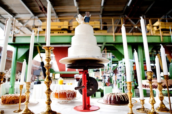 INDUSTRIAL THEMED (AMAZING AND UNIQUE) WEDDING AT THE TEXTILE FACTORY !