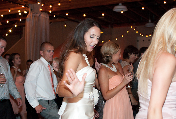 peach-gray-and-white-wedding-ideas