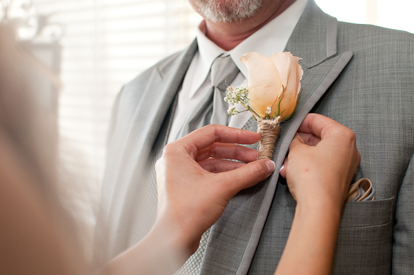 peach-gray-and-white-wedding-ideas