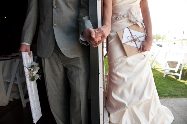 peach-gray-and-white-wedding-ideas
