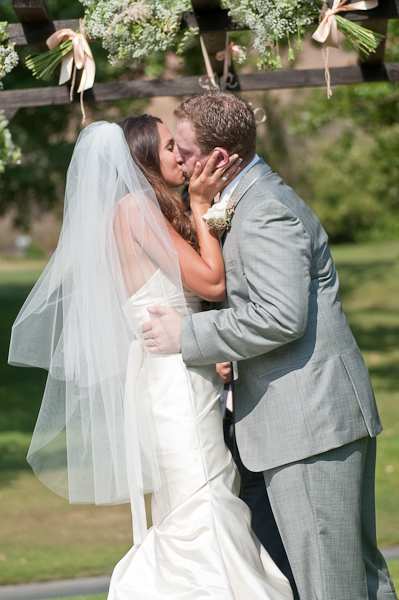 peach-gray-and-white-wedding-ideas