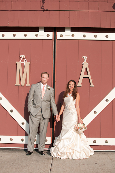 peach-gray-and-white-wedding-ideas