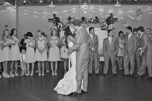 peach-gray-and-white-wedding-ideas
