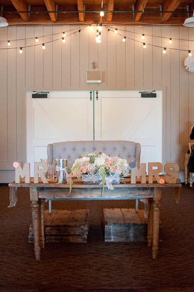 peach-gray-and-white-wedding-ideas