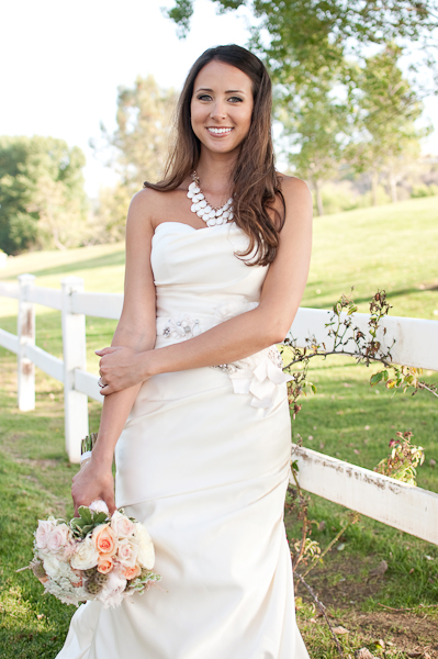 peach-gray-and-white-wedding-ideas