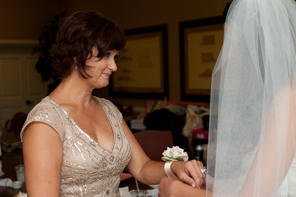 peach-gray-and-white-wedding-ideas
