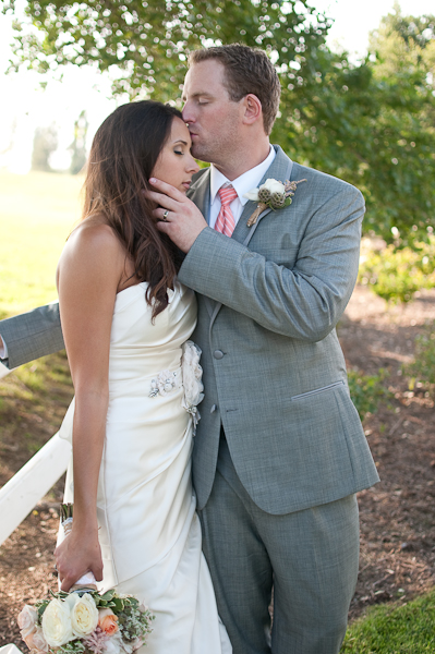 peach-gray-and-white-wedding-ideas