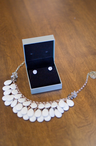 peach-gray-and-white-wedding-ideas