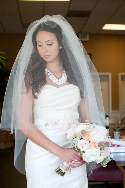 peach-gray-and-white-wedding-ideas