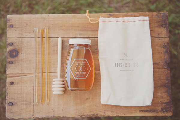 pennsylvania-handcrafted-barn-wedding