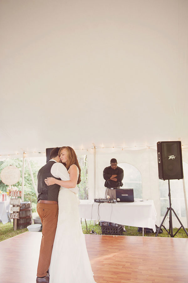 pennsylvania-handcrafted-barn-wedding