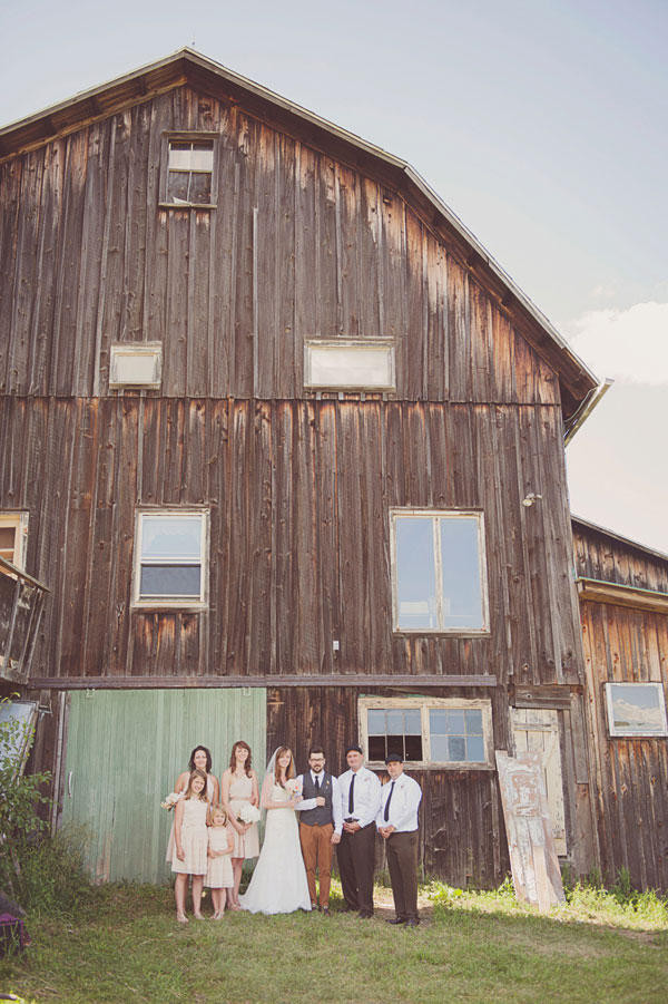 pennsylvania-handcrafted-barn-wedding