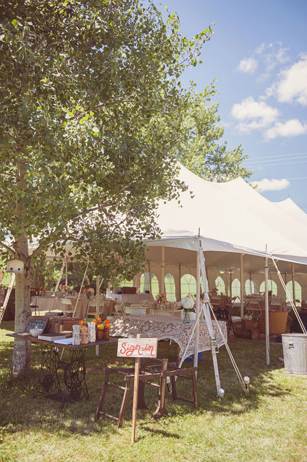 pennsylvania-handcrafted-barn-wedding