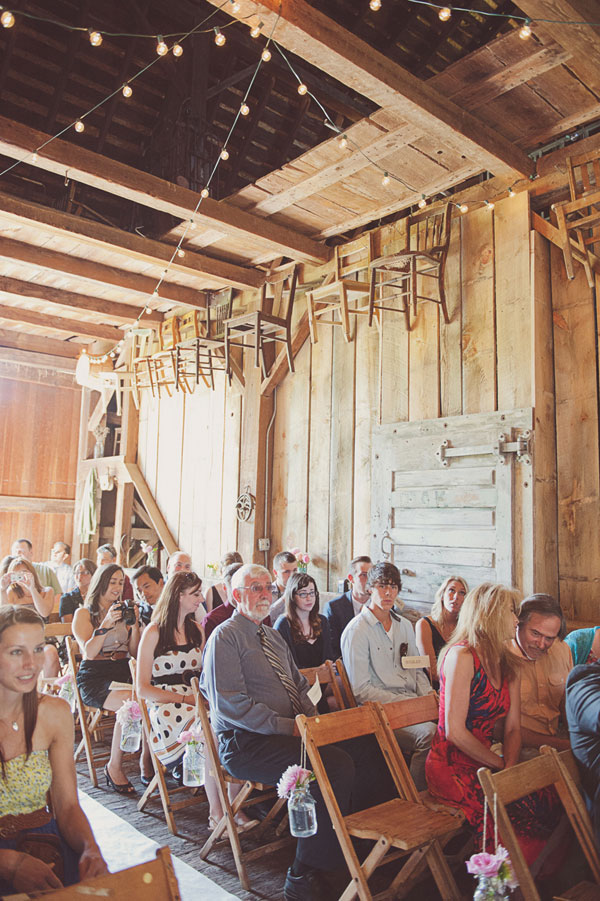 pennsylvania-handcrafted-barn-wedding