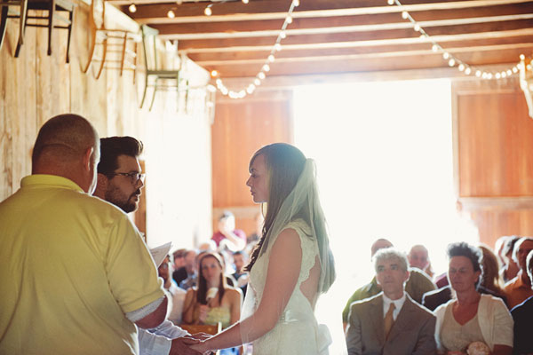 pennsylvania-handcrafted-barn-wedding