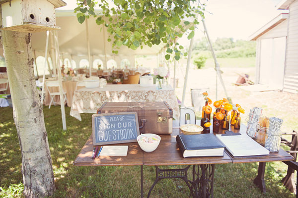 pennsylvania-handcrafted-barn-wedding