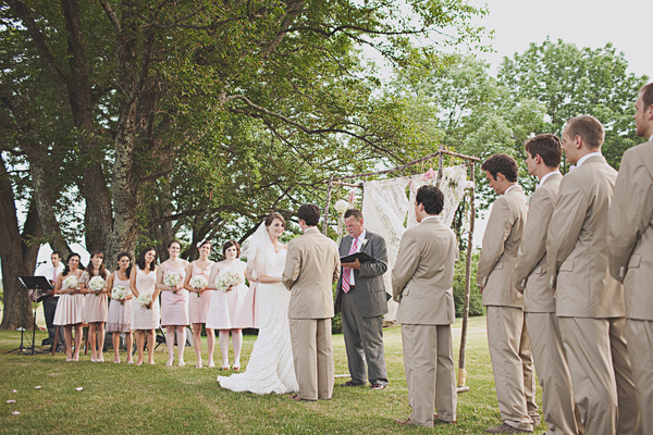 pink-and-white-shabby-chic-wedding