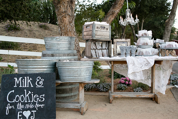romantic-vineyard-wedding-lincourt