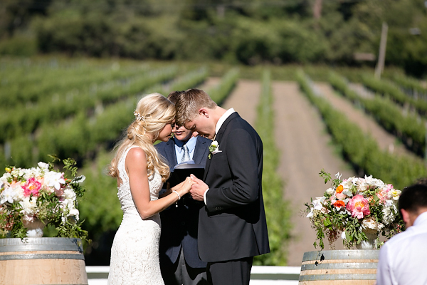 romantic-vineyard-wedding-lincourt