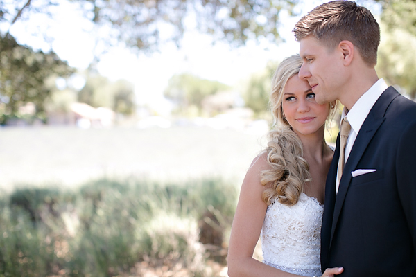 romantic-vineyard-wedding-lincourt