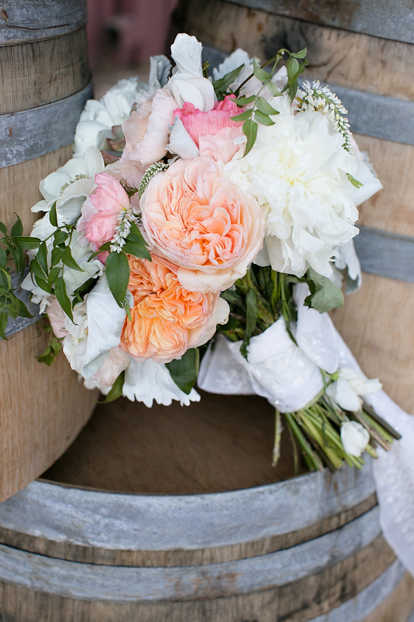 romantic-vineyard-wedding-lincourt