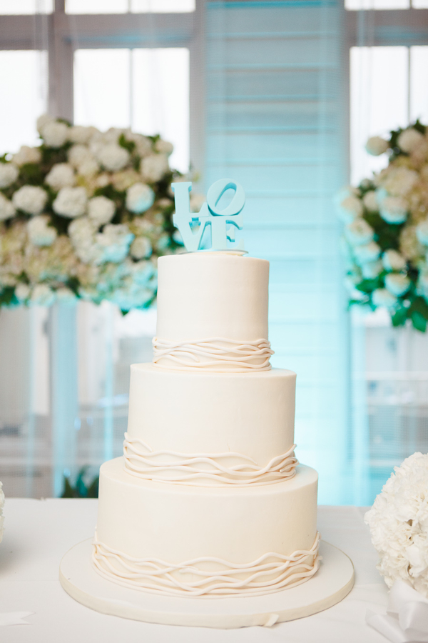 tiffany-blue-beach-wedding
