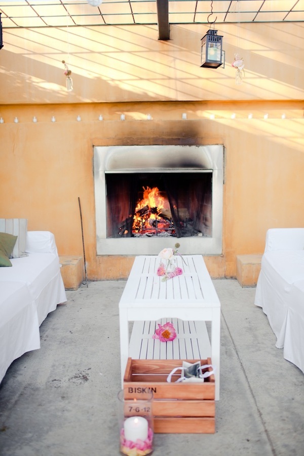 black-and-pink-malibu-wedding