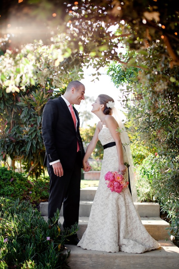 black-and-pink-malibu-wedding