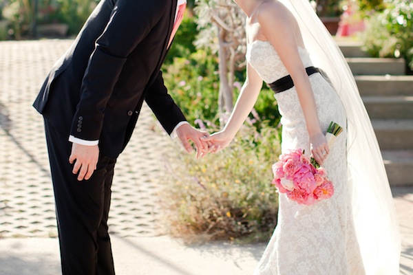 black-and-pink-malibu-wedding