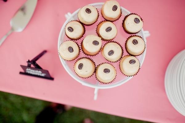 black-and-pink-malibu-wedding