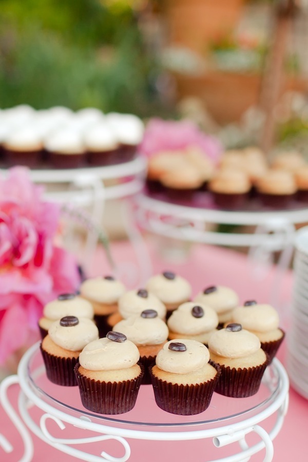 black-and-pink-malibu-wedding