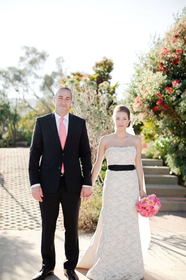 black-and-pink-malibu-wedding