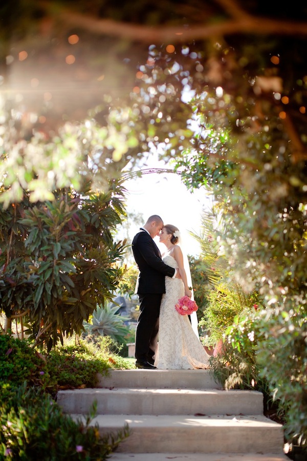 black-and-pink-malibu-wedding