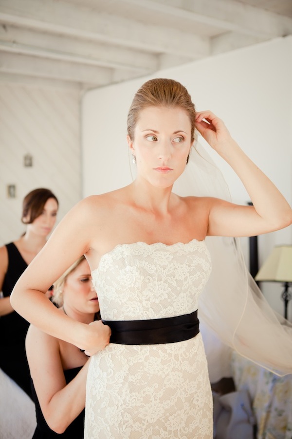 black-and-pink-malibu-wedding