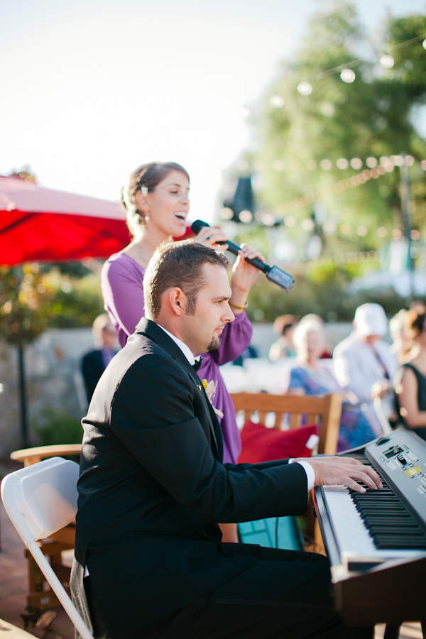 central-coast-aqua-and-poppy-wedding