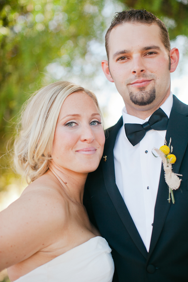 central-coast-aqua-and-poppy-wedding