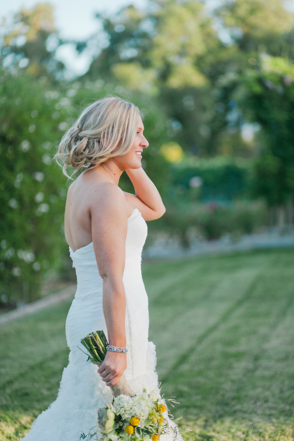 central-coast-aqua-and-poppy-wedding