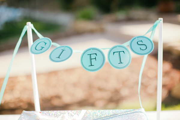 central-coast-aqua-and-poppy-wedding